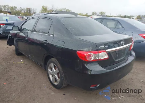 2013 Toyota Corolla Le z USA, uszkodzony, nr VIN 2T1BU4EE9DC026780